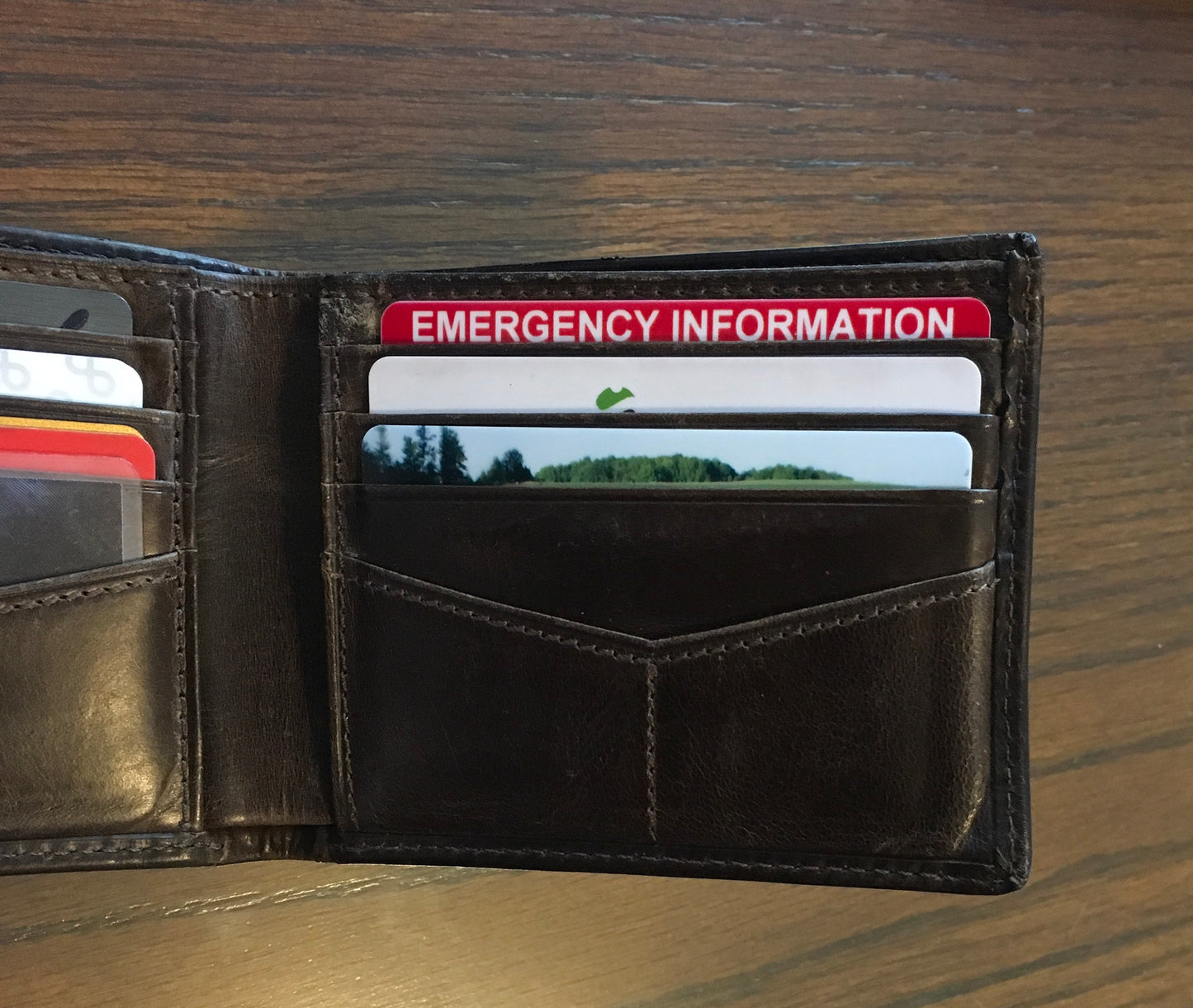 Customized Emergency Contact Wallet Card